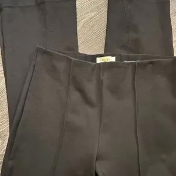 Anthopologie Maeve Margot Kick-Flare Cropped Pants Black, Small - Picture 5 of 5